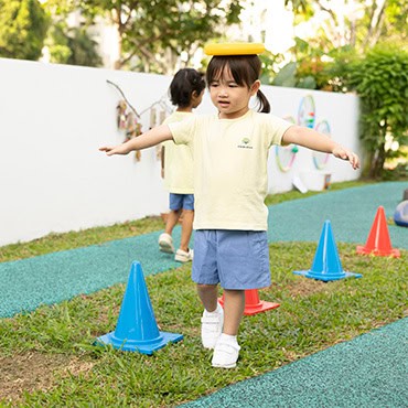 MI-4-1C7A5885 Develop motor skills